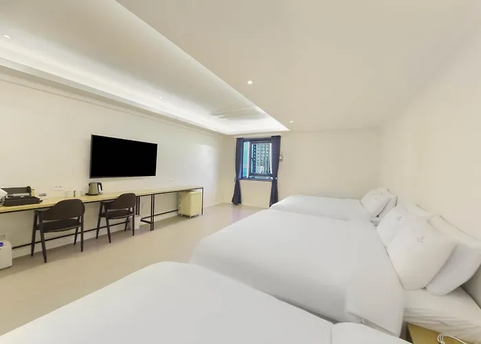 Bonatree Hotel *