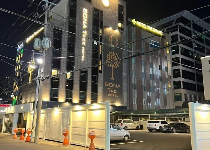 Bonatree Hotel *